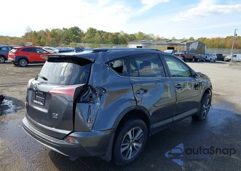 2017 Toyota Rav4 Xle из США, поврежденный, VIN JTMRFREVXHJ113152